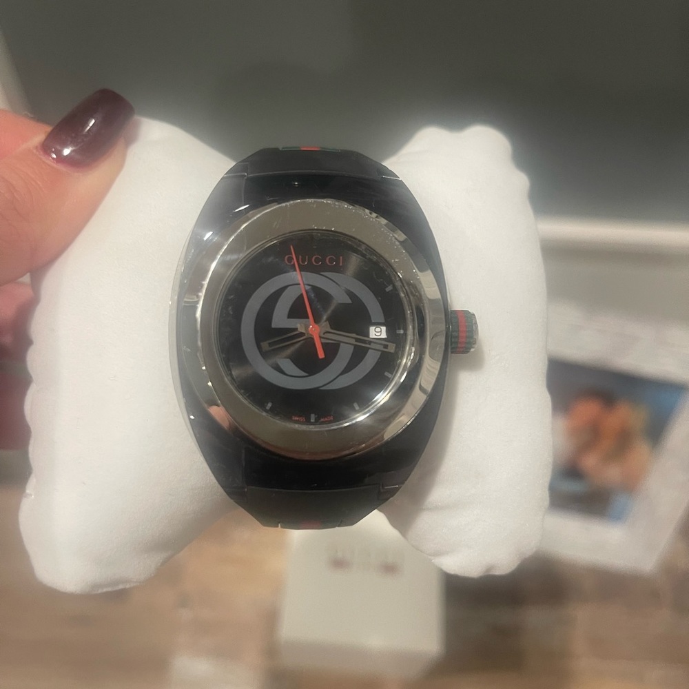 Gucci Sync watch!